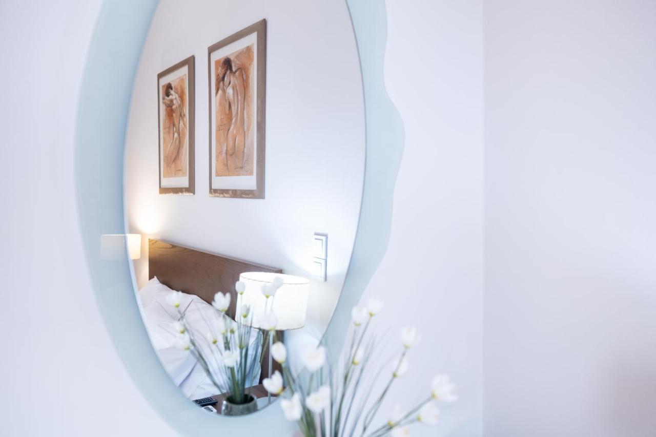Family Apartment Near Port Пирея Екстериор снимка