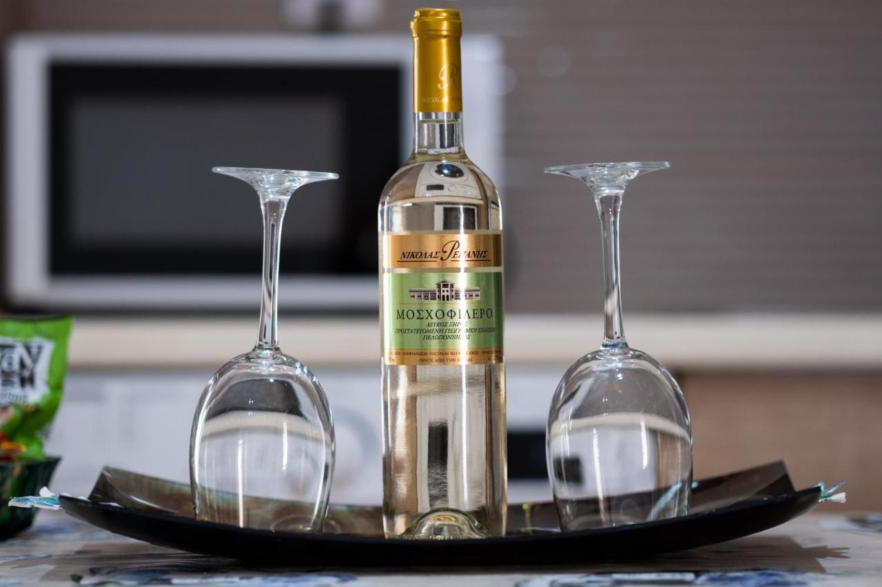 Family Apartment Near Port Пирея Екстериор снимка